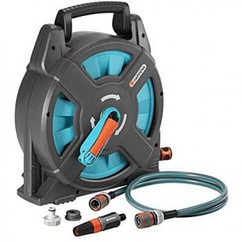 Set de carrete portamanguera Classic 15 de GARDENA: carrete con manguera de 15 m, compacto, ideal para camping, caravana y deportes acuáticos, con adaptadores para conexiones habituales