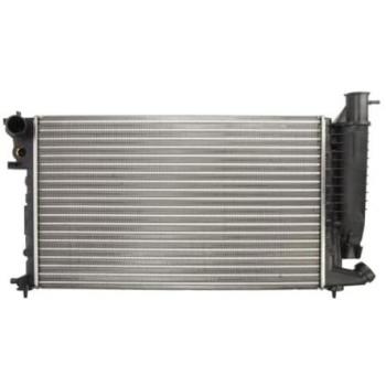 Radiador de refrigeración del motor Thermotec D7P014TT, tipo: radiador, características: alta eficiencia en la refrigeración, diseño optimizado para un flujo de aire mejorado, fabricado con materiales de alta calidad para mayor dur