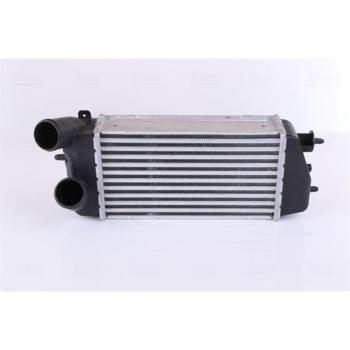 Intercooler Turbo Nissens 96774 - Refrigerador de aire de sobrealimentación alto rendimiento