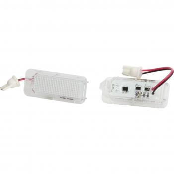 Plafón de matrícula LED M-TECH CLP033 con luz blanca, diseño compacto, fácil instalación, alta eficiencia energética y larga duración
