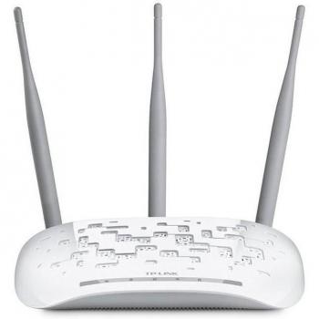 TP-Link TL-WA901ND 450Mbps Wireless N Access Point, V4, 3T3R MIMO Technology, Range Extender with 3 Detachable Antennas - White