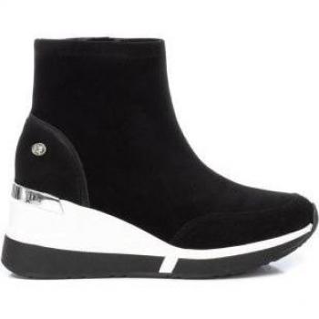 Botines de mujer Xti 142645 negro con cuña de 7cm y cremallera