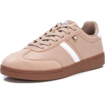 Zapatillas deportivas unisex Xti Kids 151118 en color nude, talla 35, de piel vegana, cierre de cordón, casual y moda infantil