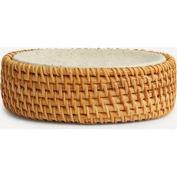 Jabonera de mimbre para mantener el jabón en la encimera de tu baño.