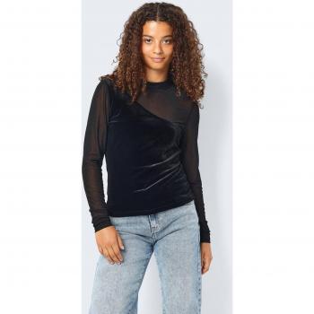 Top de mujer terciopelo de cuello perkin Noisy May