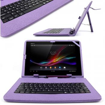 DURAGADGET Funda/Teclado Color Morada En ESPAÑOL Compatible con Woxter QX 105/100 / Nimbus 102 Q / 115 Q / 97 / Zielo Tab100 - Conexión MicroUSB + Lápiz Stylus - Función Atril
