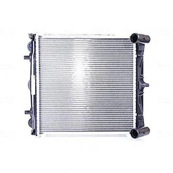 Radiador de refrigeración del motor NISSENS 63776, compatible con múltiples modelos, fabricado en aluminio y plástico, incluye conexiones para mangueras y tapón de desagüe, diseñado para un rendimiento óptimo en la regulación de