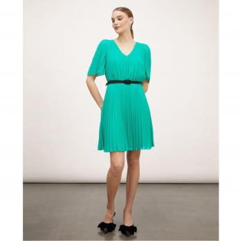 Vestido mini plisado con cinturón de manga corta