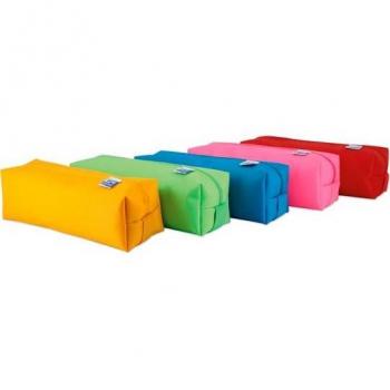 Estuche Escolar Oxford Kangoo Kids Cuadrado Grande Portatodo de Poliéster en Colores Surtidos 220x80x70 mm