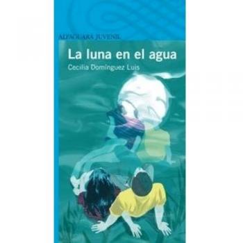 La luna en el agua