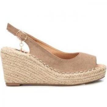 Sandalia de mujer Xti 142877 taupe con hebilla