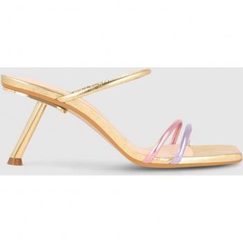 Sandalias de tacón de mujer en piel metalizada color dorado, rosa y lila