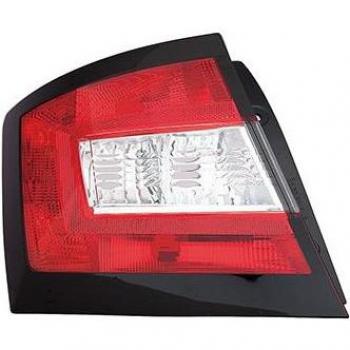 Piloto trasero VAN WEZEL 7629931 - Luz trasera exterior, diseño específico para vehículos, incluye bombillas y conexiones necesarias, fabricado con materiales de alta calidad para resistencia y durabilidad