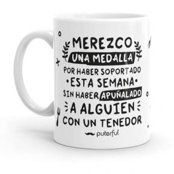 Taza Minimal Original - Merezco una Medalla - Resistente al Microondas y Lavavajillas