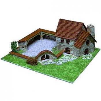 Aedes Farm Model Kit, 31 x 26 x 5 cm, Multicolor