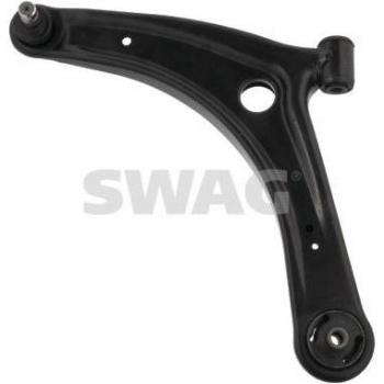 SWAG Control Arm 62 93 8170 - Barra oscilante de suspensión de ruedas, fabricada por SWAG, diseñada para vehículos específicos, con alta resistencia y durabilidad, incluye bujes y es compatible con varios modelos de autom