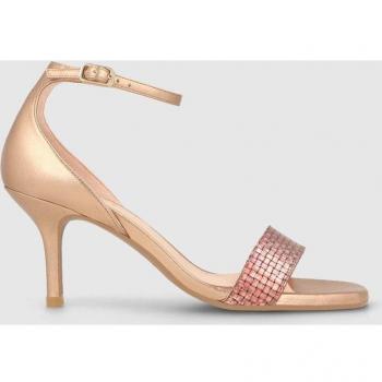 Sandalias de mujer en piel de color dorado