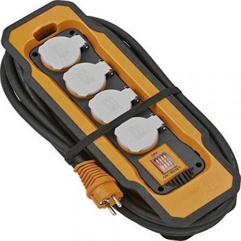 Regleta de 4 salidas Brennenstuhl IP54 con cable H07RN-F3G2,5 de 5m