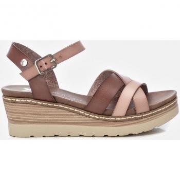 Sandalia de mujer Xti 142849 Camel con hebilla