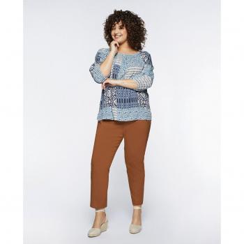 Pantalón Skinny Fiorella Rubino con Cremallera y Botón Frontal