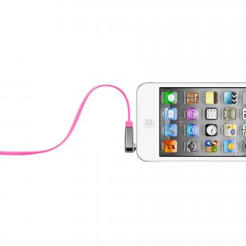 Belkin AV10128CW03-PNK - Cable con conector de 3.5 mm, color rosa