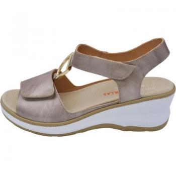 Sandalias de Mujer Doctor Cutillas modelo Confort Joven en color oro, con tacón grueso y diseño de piel