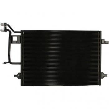 Condensador de aire acondicionado NISSENS 94207, sistema de aire acondicionado, compatible con diversas marcas y modelos, fabricado con tecnología avanzada para alta eficiencia térmica, diseño optimizado para una fácil instalación y durabilidad