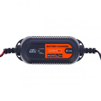 Cargador de batería XLP TOOLS 551546 con características de carga rápida, compatible con baterías de litio, protección contra sobrecarga y cortocircuito, indicador LED de estado de carga y diseño compacto