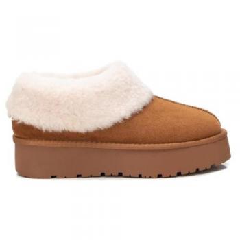 Zuecos de Casa para Mujer en Camel de Piel Vegana - Modelo XTI 142211