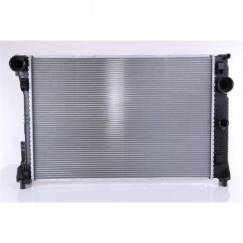 Enfriador NISSENS 67163, Radiador de refrigeración del motor, diseñado para optimizar el rendimiento del sistema de enfriamiento del motor, fabricado con materiales de alta calidad para una durabilidad y resistencia óptimas, compatible