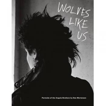 Retratos de los Hermanos Angulo: Wolves Like Us por Dan Martensen