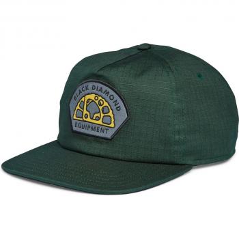 Gorra unisex Passage Black Diamond con diseño versátil, fabricada en material ligero y transpirable, ajuste ajustable en la parte posterior, visera curvada para protección solar y logo de Black Diamond