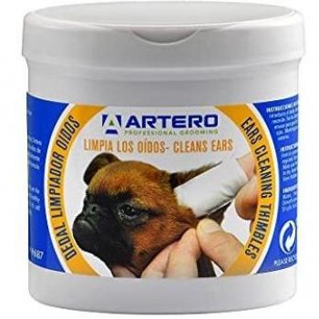 Artero Finger ear-cleaner for cats and dogs.