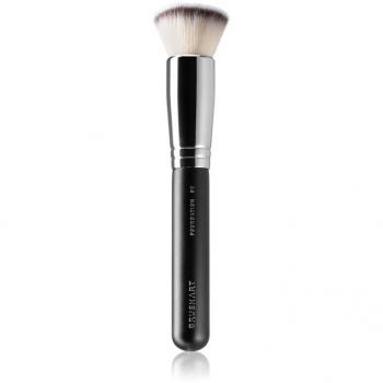 BrushArt Professional B2 Kabuki Foundation Brush 1 pc