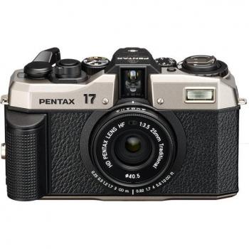 Cámara compacta analógica Pentax 17 - Longitud focal fija, diseñada para capturar fotografías de tamaño medio