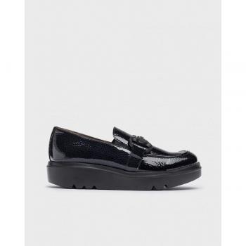 Mocasines de mujer de piel con detalle de cadena