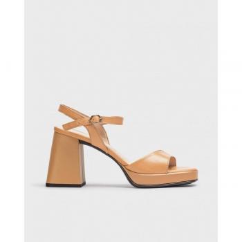 Sandalias de tacón de piel con cierre mediante tira - Modelo M5304 para mujer en color negro