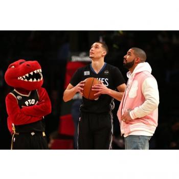 21x14 inch Zach LaVine Silk Poster Seda Cartel EGS3-C7D