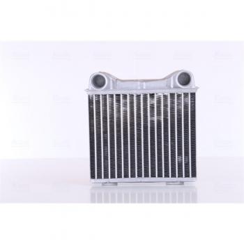 Intercambiador de calor NISSENS 72049 - Radiador de calefacción interior, diseñado para optimizar la transferencia de calor, fabricado con materiales de alta calidad para garantizar durabilidad y eficiencia en sistemas de calefacción