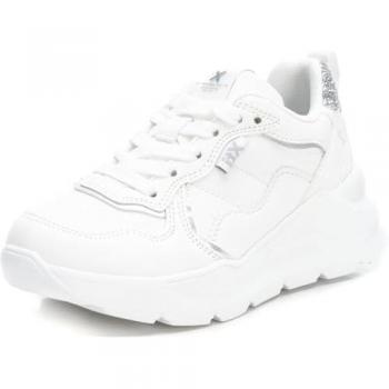 Zapatillas Deportivas Bajas para Niña XTI KIDS - Sneakers Blancas con Cordones y Plataforma, Estilo Casual, Cómodas y Versátiles, Polipiel - Modelo 151037