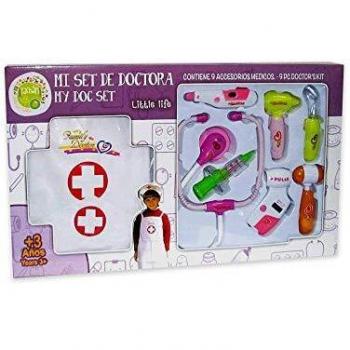 Set de Doctora con Bata, 9 Accesorios Médicos, Luz y Efectos Sonoros, Tachan 09913