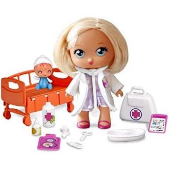 Barriguitas- Doctora en la Clínica, con 1 muñeca y 1 bebé paciente