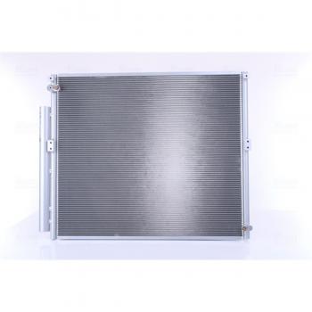 Condensador de Aire Acondicionado Nissens 940167 con alta eficiencia, diseño optimizado para refrigerantes, fabricado con materiales de calidad, compatible con múltiples modelos de vehículos y fácil instalación