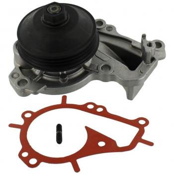 Bomba de agua SKF VKPC 83102 para OPEL, PEUGEOT y TOYOTA con sistema de transmisión por correa trapezoidal