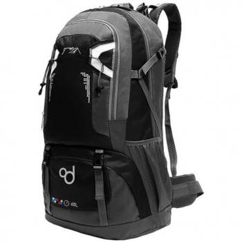 Mochila Impermeable Negra de Senderismo 60 Litros para Montañero y Acampada Aire Libre