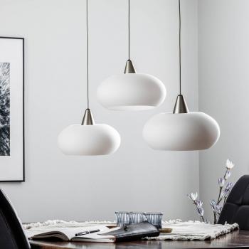 Lámpara colgante Sharvil de Lucande, 3 luces, diseño moderno en cristal blanco, E27, ideal para salón y comedor