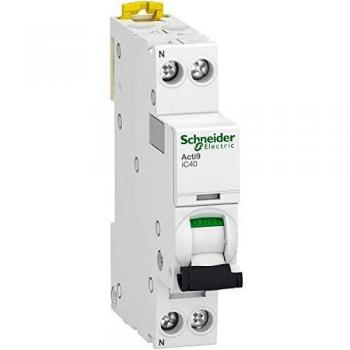 Schneider Electric Acti 9 40A Single Pole + Neutral Circuit Breaker with 4500A Short-Circuit Protection