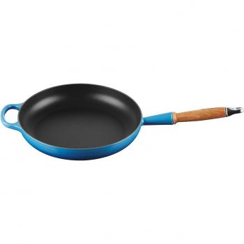Sartén de hierro fundido Le Creuset con mango de madera y acabado esmaltado