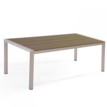 Beliani Mesa de jardín para 6 personas en madera plástica y aluminio con acabado en madera clara