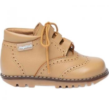 Botas de Niña Angelitos BOTA 425 en color Camel y Marrón, características: material de alta calidad, diseño elegante, suela antideslizante, cierre fácil con velcro, forro interior suave y cómodo